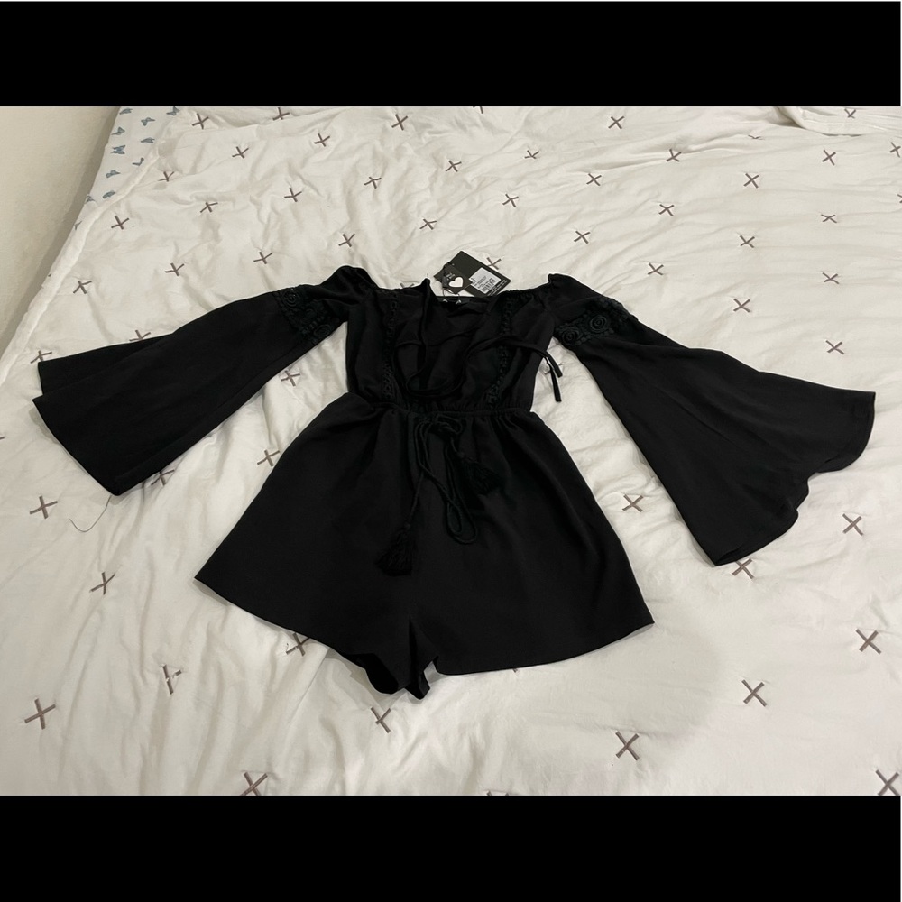 MISSGUIDED off the shoulder bell sleeve romper BRAND NEW